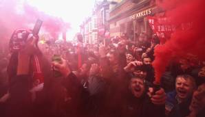 Vor dem Pub The Arkles eskalierten die Fans der Reds völlig.