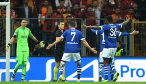Dem FC Schalke 04 wurde ein eindeutiger Elfmeter verwehrt.