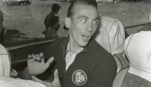 Horst Eckel ist am 3. Dezember im Alter von 89 Jahren gestorben - als letzter deutscher WM-Held von 1954. Das nehmen wir zum Anlass, noch einmal auf diese und andere Sensationen der Fußball-Geschichte zu schauen. Los geht's!