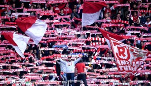 Dürfen die Regensburger Fans am Saisonende den Aufstieg bejubeln?