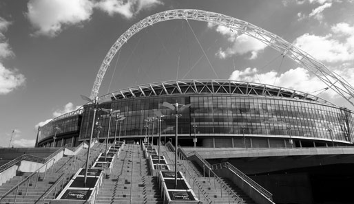 Vor dem Londoner Wembley-Stadion ist ein walisischer Fan ums Leben gekommen