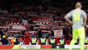 Lukas Podolski hat die Fans des 1. FC Köln verteidigt