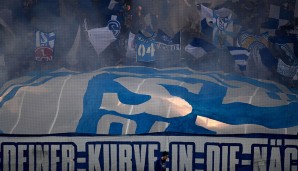 SCHALKE 04 - BORUSSIA MÖNCHENGLADBACH (1:1): Auf Schalke steigt wie schon am vergangenen Bundesligaspieltag das deutsche Duell. Die Stimmung im Stadion ist angemessen
