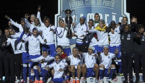 FC PORTO (Portugal): Saison 2010/2011 - 27 Siege, 3 Unentschieden