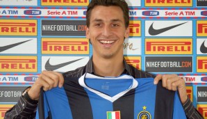2006: Zlatan Ibrahimovic von Juve zu Inter - Ablöse: 25 Millionen Euro. Juve ging in die Serie B und Raiola schickte Zlatan zu Inter. Mit den Nerazzurri gewann er gleich drei Meisterschaften