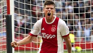 Klaas Jan Huntelaar steht mit Ajax Amsterdam auf dem dritten Tabellenplatz
