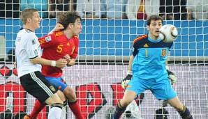 Iker Casillas und Bastian Schweinsteiger - bald in einem Team?