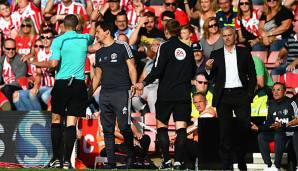 Jose Mourinho musste in der Nachspielzeit gegen den FC Southampton auf die Tribüne
