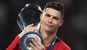 Cristiano Ronaldo mit dem Nations-League-Pokal