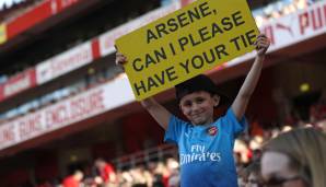 Wie cool ist denn bitte dieser kleine Arsenal-Fan? Ob er Wengers Krawatte bekommen hat?