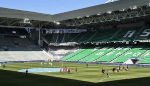 Geisterspiel im Stade Geoffrey-Guichard. Die AS St. Etienne wurde für Ausschreitungen einiger Anhänger während des Ligaspiels gegen Olympique Lyon im Februar bestraft