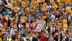 Nach dem Abpfiff gab es für Totti eine "10" zum mitnehmen und tausende zum anschauen