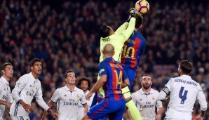 Real Madrid und der FC Barcelona spielen im Santiago Bernabeu das vorentscheidende Duell um den Titel