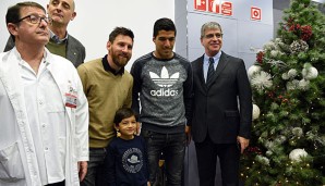 Lionel Messi besuchte mit Luis Suarez ein Kinderkrankenhaus