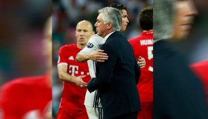 Eine Wiedervereinigung mit Ancelotti hätte was. FCB-Boss Karl-Heinz Rummenigge verwies die Gerüchte um einen Ronaldo-Wechsel zum FC Bayern allerdings bereits in das "Reich der Fabel"