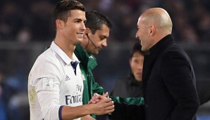 Zinedine Zidane rechnet fest mit einem Verbleib seines Superstars