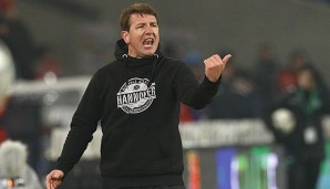 Daniel Stendel bleibt vorerst Trainer von Hannover 96