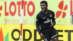 1. FC Kaiserslautern verlängert mit Manfred Osei Kwadwo