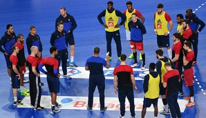 Didier Dinart versammelt seinen WM-Kader eng um sich