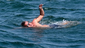 Ben Hooper will in 140 Tagen durch den Atlantik schwimmen
