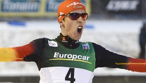 Johannes Rydzek freut sich über seinen fünften Weltcuperfolg