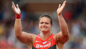 Christina Schwanitz üertraf die geforderte Marke von 18,40 m deutlich