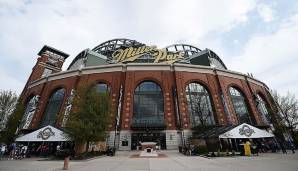 Miller Park - Milwaukee Brewers - 40 Millionen Dollar - Laufzeit: 19 Jahre (2001-2020) - 2,1 Millionen Dollar pro Jahr
