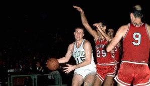 Tommy Heinsohn (Boston Celtics) zauberte in Spiel 7 gegen die St. Louis Hawks und bescherte den C's mit 37 Punkten und 23 Rebounds als Rookie die Championship 1957