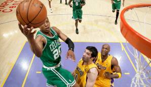 2008 Finals, Game 4: Kobes Lakers führten in Hälfte eins mit bis zu 24 Punkten, aber die Celtics stürmten zurück. Ein Layup von Ray Allen entschied das Spiel, wenige Tage später feierte Boston den Titel.
