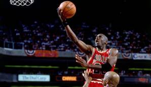 PLATZ 1: Michael Jordan (1993: 35,1 Punkte, 6,7 Rebounds, 6 Assists) - Der GOAT macht mit Barkleys Suns, was er will und spielt die wohl beste Finals-Serie aller Zeiten