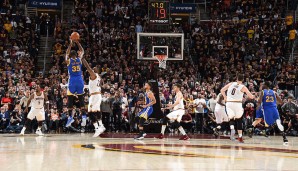 BEST PLAYOFF MOMENT: Kevin Durant (Golden State Warriors): Dreier in Spiel 3 der NBA Finals