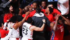 Die Toronto Raptors feiern nach Kawhi Leonards Buzzerbeater den Einzug in die Conference Finals