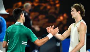 Australian Open 2021: Zverev trennte sich von Trainer David Ferrer, sein Vater übernahm wieder. Das änderte aber nichts am Aus im Viertelfinale. Nach hartem Kampf war gegen Novak Djokovic Schluss.