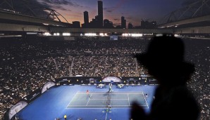 Melbourne bei Nacht inklusive Schattenspiel.
