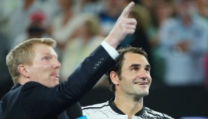 Jim Courier zeigt Roger Federer wo es hingehen könnte: Ganz nach oben!