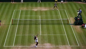 06.07.2015, Wimbledon (London, Rasen), 4. Runde: Serena - Venus 6:4, 6:3