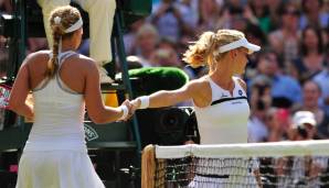 Sabine Lisicki vs. Agniezka Radwanska, Wimbledon 2013: Radwanskas Enttäuschung gepaart mit Lisickis Jubel über deren Finaleinzug brachte 2013 diesen Drive-By-Handshake.