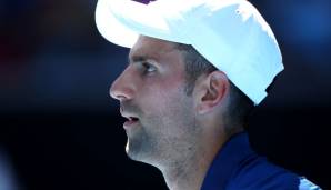 Novak Djokovic testet seinen frisch operierten Ellbogen