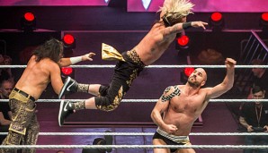Im Main Event stiegen die Hardy Boyz gegen Cesaro (r.) und Sheamus in den Ring