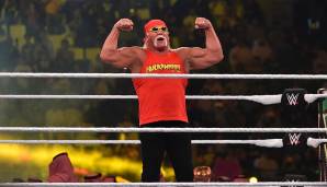 Hulk Hogan mit erstem Live-Auftritt seit seiner Kündigung 2015. Damals schloss die WWE Hogan wegen eines Videos mit rassistischen Äußerungen aus. Im Juni nahm die WWE den Hulkster wieder auf.