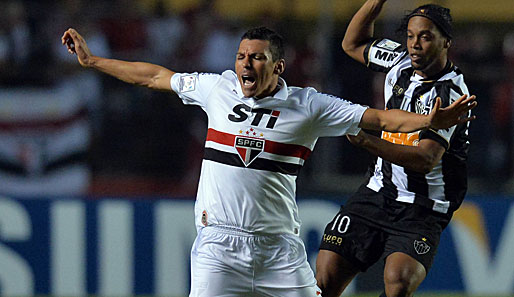 Beim FC Sao Paulo ist Lucio (l.) noch nicht endgültig angekommen