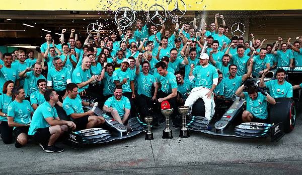 Mercedes-AMG Petronas F1 Team (Deutschland, Formel 1) - zum sechste Mal in Folge gewann Mercedes sowohl die Fahrer als auch die Konstrukteurswertung. Von 21 Grand-Prix-Rennen gingen 15 an Mercedes.