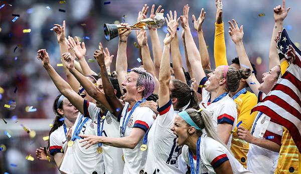 USA (Frauen-Fußball-Nationalmannschaft) - zum zweiten Mal in Folge Weltmeister, zum vierten Mal insgesamt. Megan Rapinoe und Alex Morgan erzielten jeweils sechs Tore.