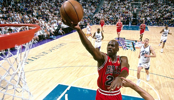 Platz 5: MICHAEL JORDAN (1984-1993, 1994-1998, 2001-2003) - 32.292 Punkte in 1.072 Spielen - Chicago Bulls, Washington Wizards