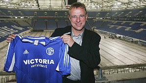 Es folgte die erste Amtszeit von Ralf Rangnick. Nach dem der Vorstand eine Ablösung des Trainers zur Winterpause 2005/2006 plante, verabschiedete sich der Trainer mit einer Ehrenrunde beim Schalker Publikum