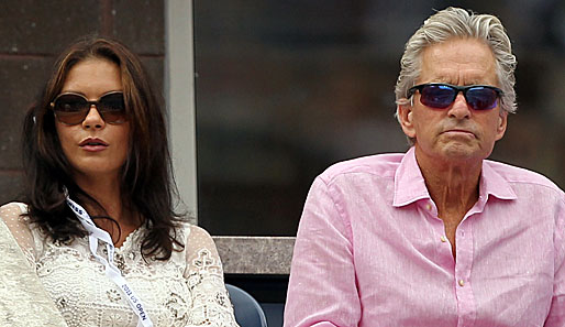 Tag 13: Halbfinal-Tag bei den US Open. Das wollten sich Hollywood-Legende Michael Douglas und Ehefrau Catherine Zeta-Jones nicht entgehen lassen