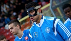 IV Mika Hanraths (Fortuna Düsseldorf): Ist bei seinem Klub unumstrittener Abwehrchef und Kapitän. Kam schon häufiger in der U19 der Fortuna zum Einsatz