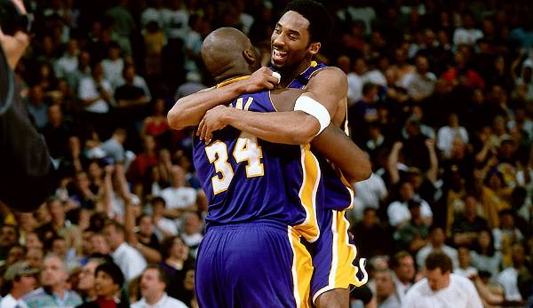 Nachdem Shaq sich den Lakers angeschlossen hatte, draftete die Franchise ein Jahr später ein freches High-School-Kid: Kobe Bryant. Auch wenn man sich nicht immer grün war, offensiv konnte um die Jahrtausendwende kein Team den Zwei das Wasser reichen.