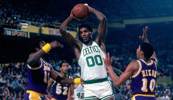 Niemand stand so oft auf einem NBA-Parkett wie Robert Parish! Die Celtics-Legende absolvierte insgesamt 1.611 Spiele