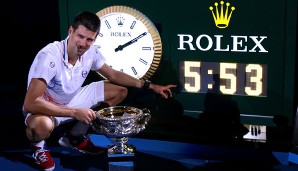 JANUAR: Das längste Grand-Slam-Finale aller Zeiten! Novak Djokovic holt sich die Australian Open gegen Rafael Nadal - nach einem fast sechsstündigen Krimi